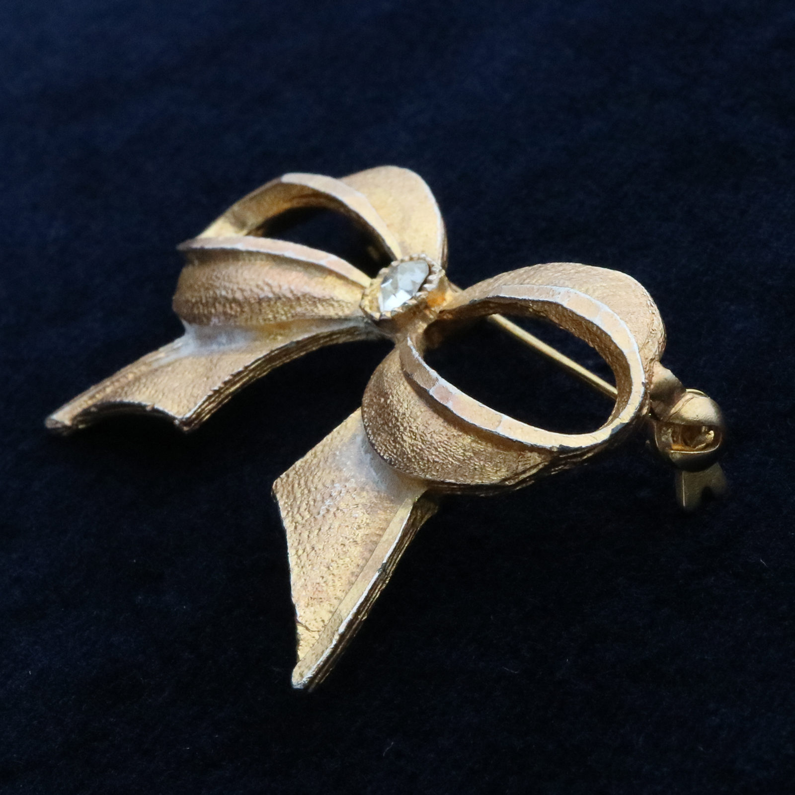 メタルブローチ「リボン」 | corne/コルネ