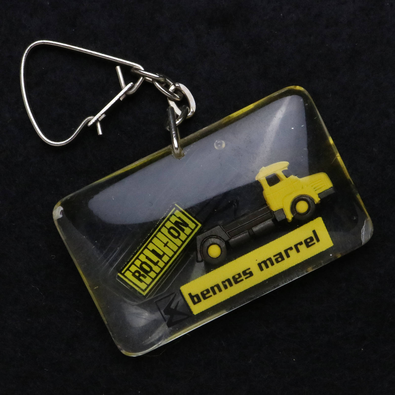 ☆ブルボン・キーホルダー bennes marrel ”ROLL - ON” bennes marrel 